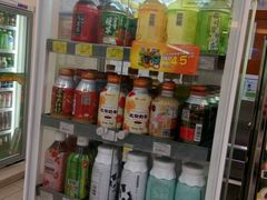 -全家便利店(洛川东路店)