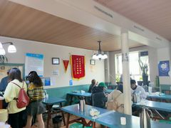 大堂-恺撒烤包子