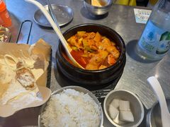 韩式嫩豆腐汤-富乐满韩国正宗炸鸡韩国料理(虹泉路店)