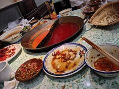 -鸿姐老火锅(疁城新天地店)