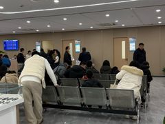 -上海大学附属上海和平眼科医院