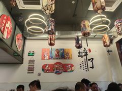 -重庆川渝肥妹火锅