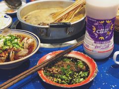 唯怡豆奶-马路边边串串香(双井直营店)