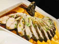 清蒸武昌鱼-莲餐厅·湖北菜·藕汤是头牌(愚园路店)