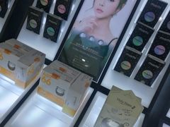 -miomi米欧米隐形眼镜(领展购物广场·中关村店)