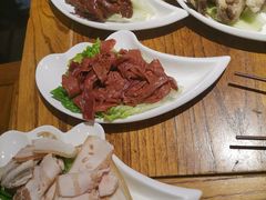 -亮欢寨酸汤鱼(沙冲路店)