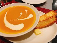 -WOLFGANG PUCK KITCHEN & BAR(迪士尼小镇店)