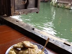 -茅老太臭豆腐