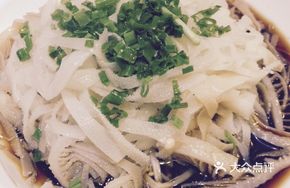 Arctic Scallop and Ox Tripe Stir-fry