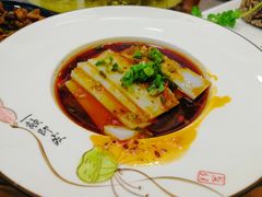 -伊源鼎盛餐饮服务有限公司