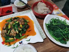 -张太婆老妈蹄花川菜馆·中华餐饮老字号(望平街店)