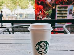 -星巴克(洛阳中州路王府井店)