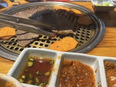 -唯成•韩国炭火烤肉 유성고기