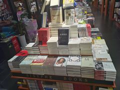 -西西弗书店&矢量咖啡(壹方购物中心店)