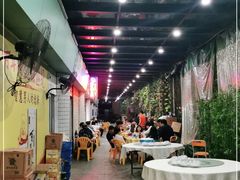 大堂-蚝哥花姐湛江烤生蚝(美丽湾市场店)