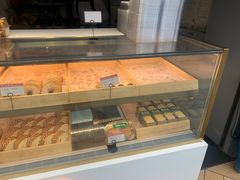 面包甜点陈列柜-信江酥院(振兴路店)