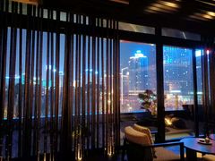 -丽思卡尔顿·炙焰·铁板烧餐厅