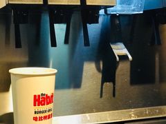 汽水畅饮-The Habit Burger Grill 哈比特汉堡(复兴soho店)