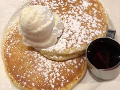 -Pancakes on the rocks(Darling Harbour)