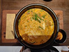 -银米·云南传统过桥米线(双廊黑金冠店)