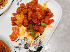 -月枫江南小馆(绿地缤纷广场店)