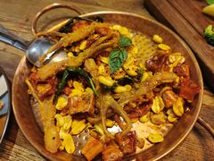 sisters秘制麻辣鸭舌-SISTERS BAR RESTAURANT川意酒馆(嘉善老市H楼店)