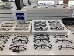 -优视力蔡司眼镜验配中心(越秀城市广场奥莱店)