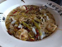 -江渔儿酸菜鱼(奥园广场金发购物中心店)