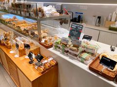 面包甜点陈列柜-吉森Bakery(教育路店)