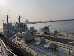 -泰达航母主题公园