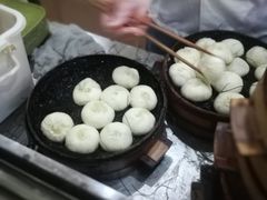 -舒小笼松针小笼包