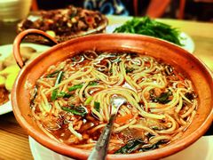 铜锅米线-88号小吃店·经典云南菜·地道纳西美食