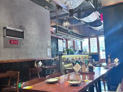 -8PINTS八品脱·日料·烧鸟·精酿小酒馆(莘庄店)