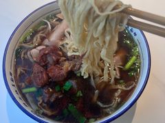 -镇南锅盖面馆(解放路店)