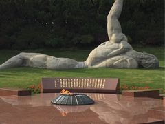 -上海市龙华烈士陵园