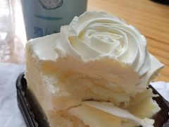 -红宝石·鲜奶小方·海派西点房(控江店)