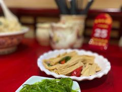 -金杨拉面王小吃面馆·牛三宝面·红烧牛肉粉