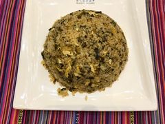 -香巴拉云南餐厅(华莱坞店)