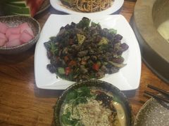 -滇香肴·云南菜蒸汽石锅鱼(云南北路店)