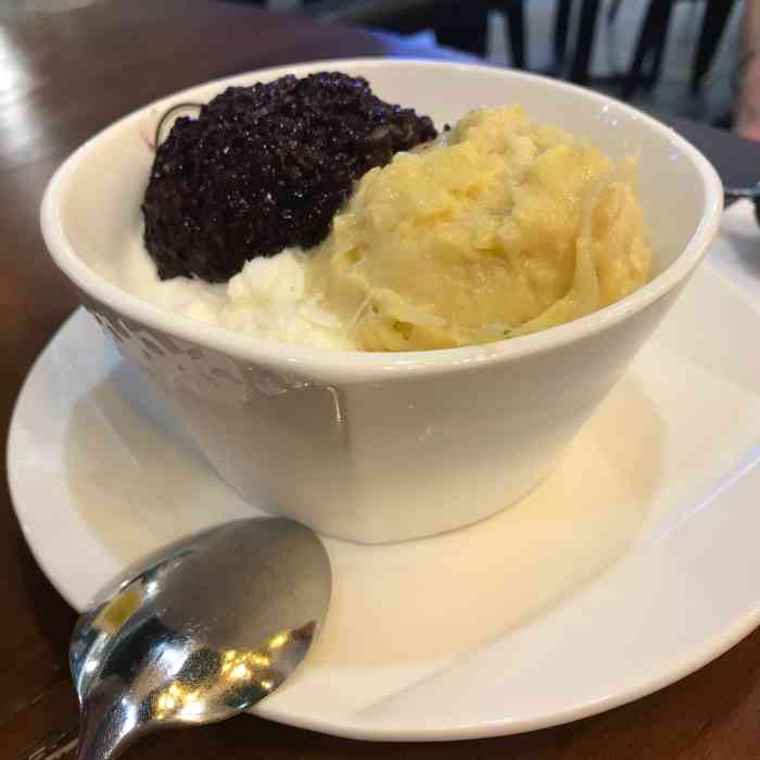 蜜熙榴莲甜品(河西王府井店)