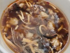 海鲜酸辣汤-夜上海(新天地店)