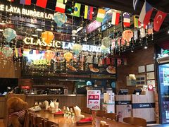 -拉亚汉堡经典餐厅(商城路店)