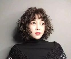 -侨治发型