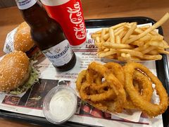 -The Habit Burger Grill 哈比特汉堡(世博店)