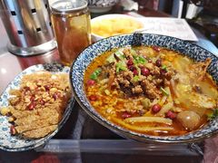-粉家柳州螺蛳粉(杨宅路店)