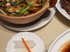 -八府香鸭·啫啫煲(华山路店)