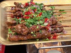 -何师烧烤Pro ·小龙虾·江湖川菜·精酿啤酒(太古里旗舰店)