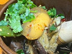 -老滇山寨•云南特色菜•地方菜•民族风情歌舞表演(金碧店)