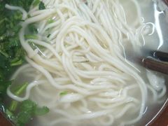 -亮亮拉面(师范路店)