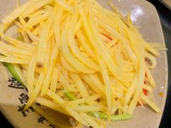 红油土豆丝-亮亮面馆(经六路店)